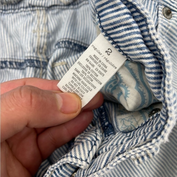 American Eagle Distressed Stripped Jeans - Picture 4 of 5